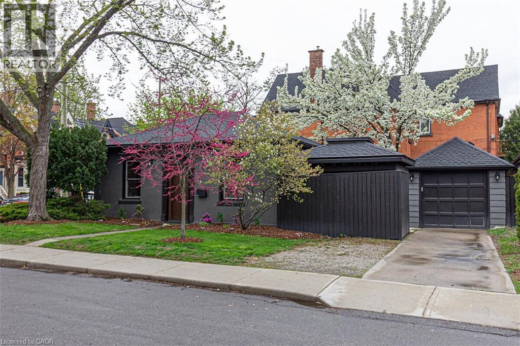 294 Caroline St S, Hamilton, ON L9P 3L9