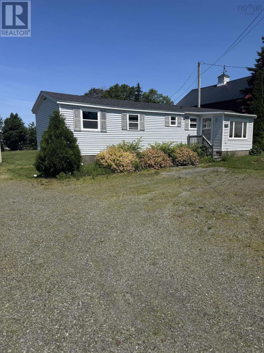 3605 Second Division Rd, Clare, NS B0W 1M0