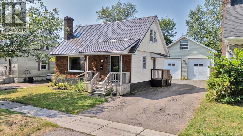 38 Walsh St, Moncton, NB E1C 6W7