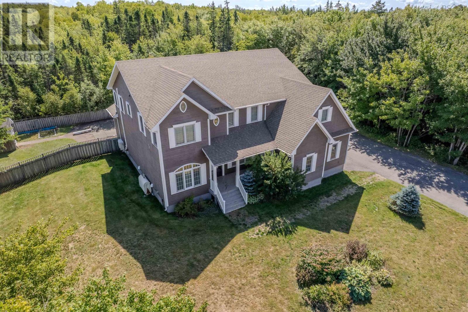 29 Carmichael, Sydney River, NS B1S 3K4