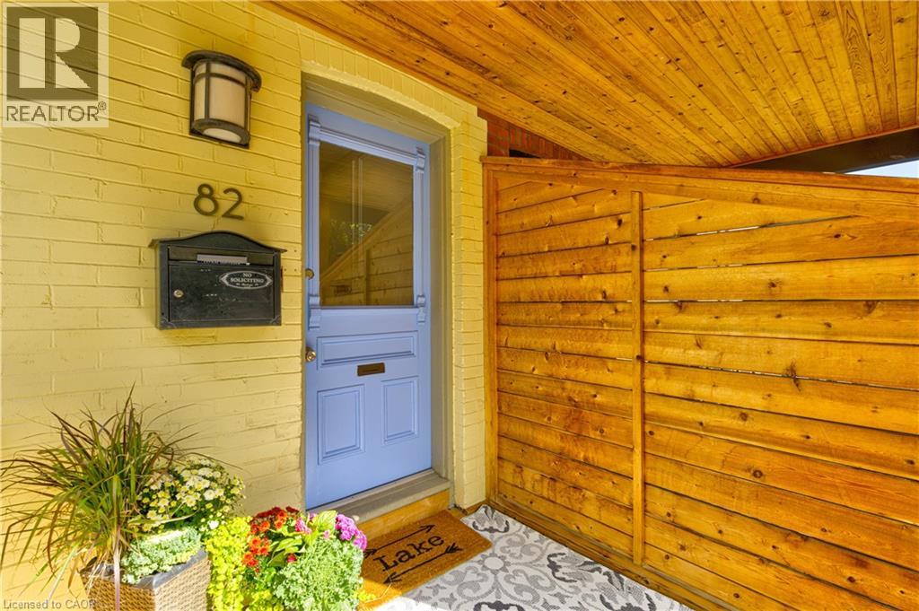 82 Withrow Ave, Toronto, ON M4K 1C9
