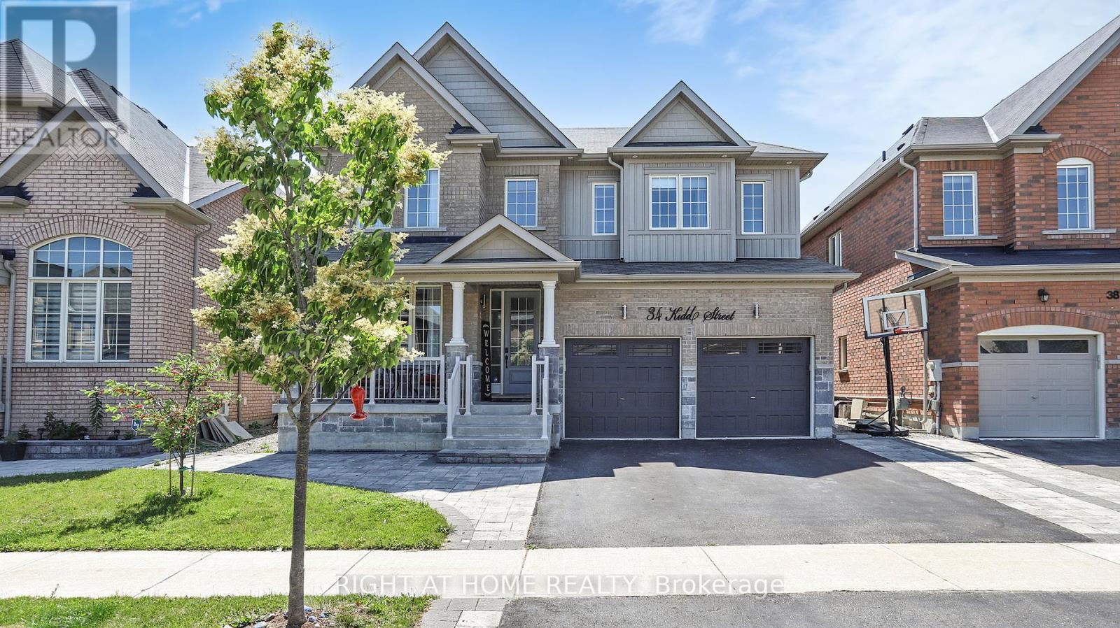 34 Kidd St, Bradford West Gwillimbury, ON L3Z 0V5
