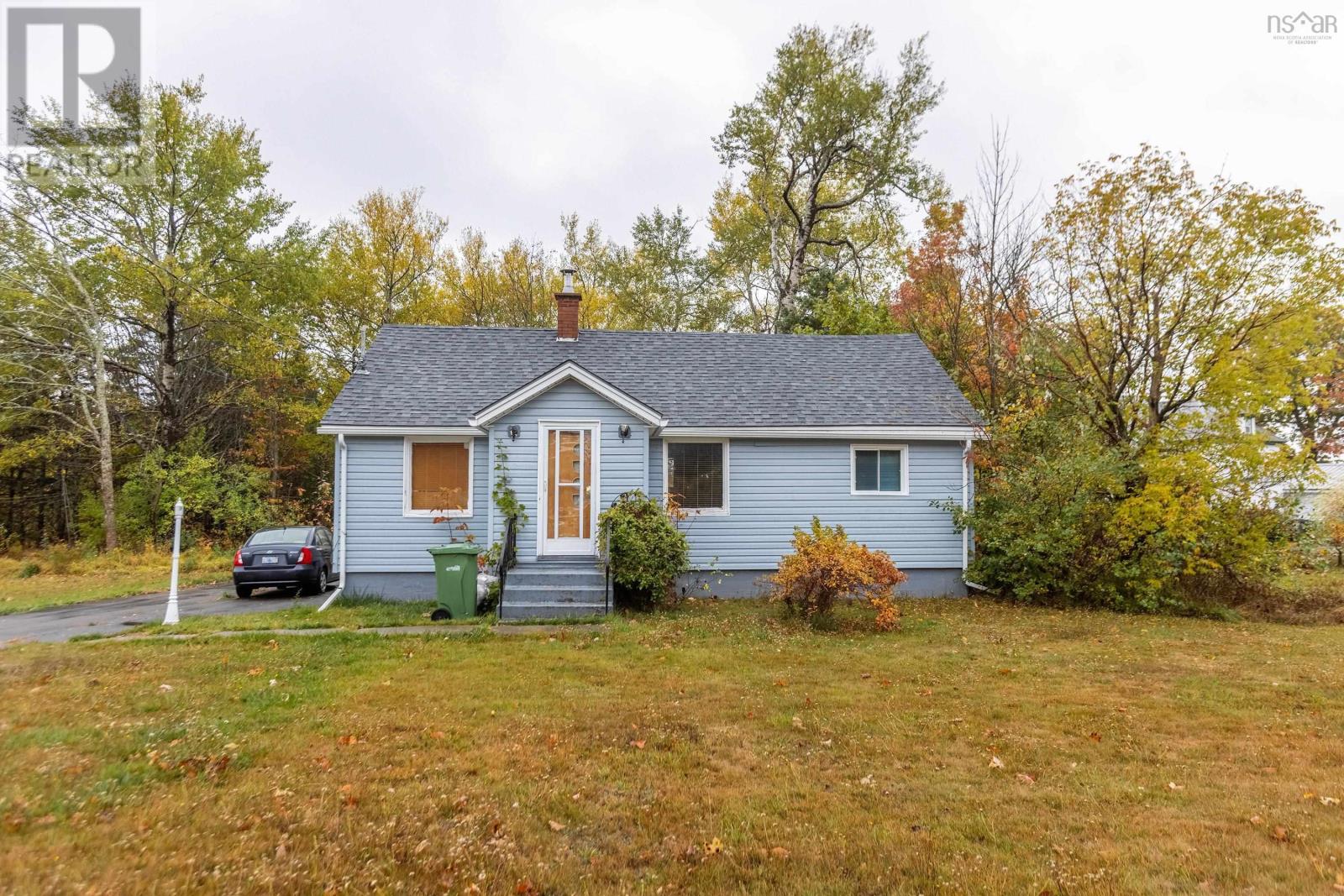 59 Mcfarlane St, Springhill, NS B0M 1X0