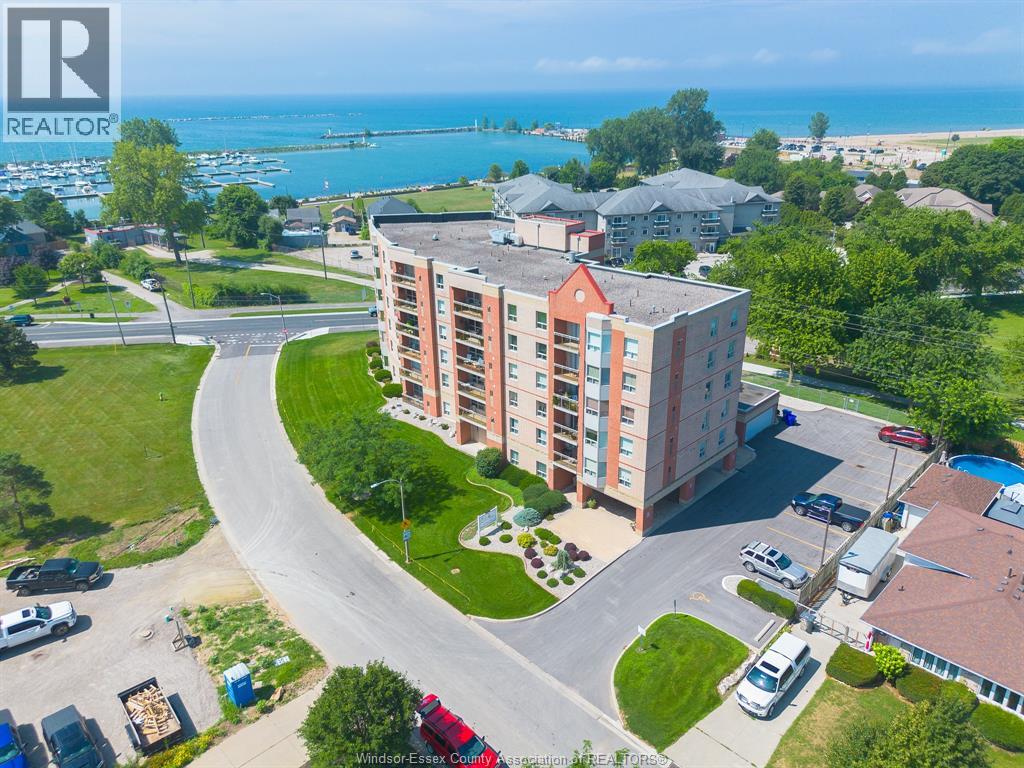 99 Robson Road Unit 303 Rd, Leamington, ON N8H 2M8