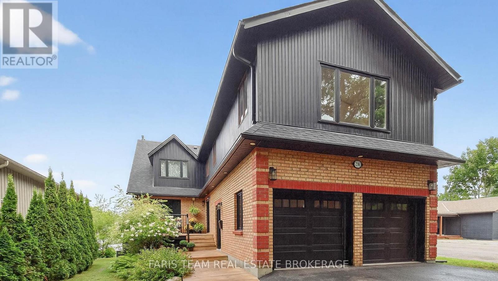 238 Robins Point Rd, Tay, ON L0K 2A0
