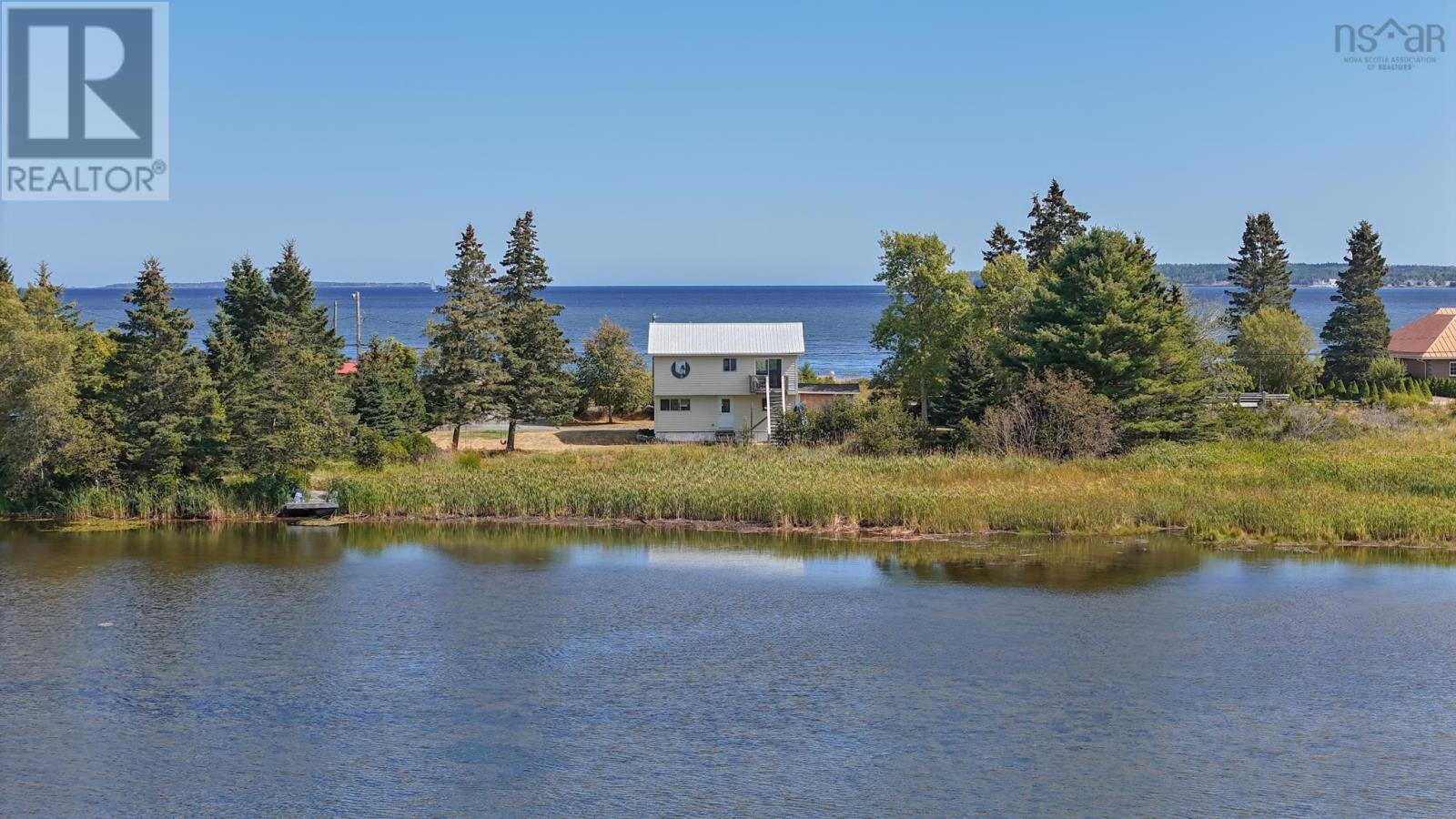 274 Masons Beach Rd, Lunenburg, NS B0J 2C0
