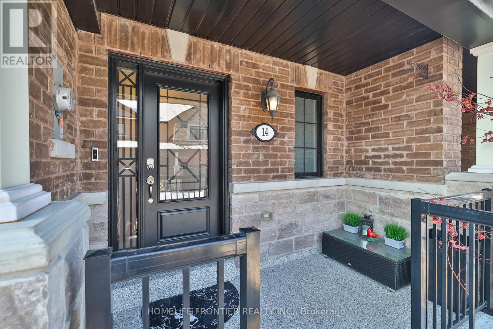 14 Charmuse Ln, East Gwillimbury, ON L9N 0N7