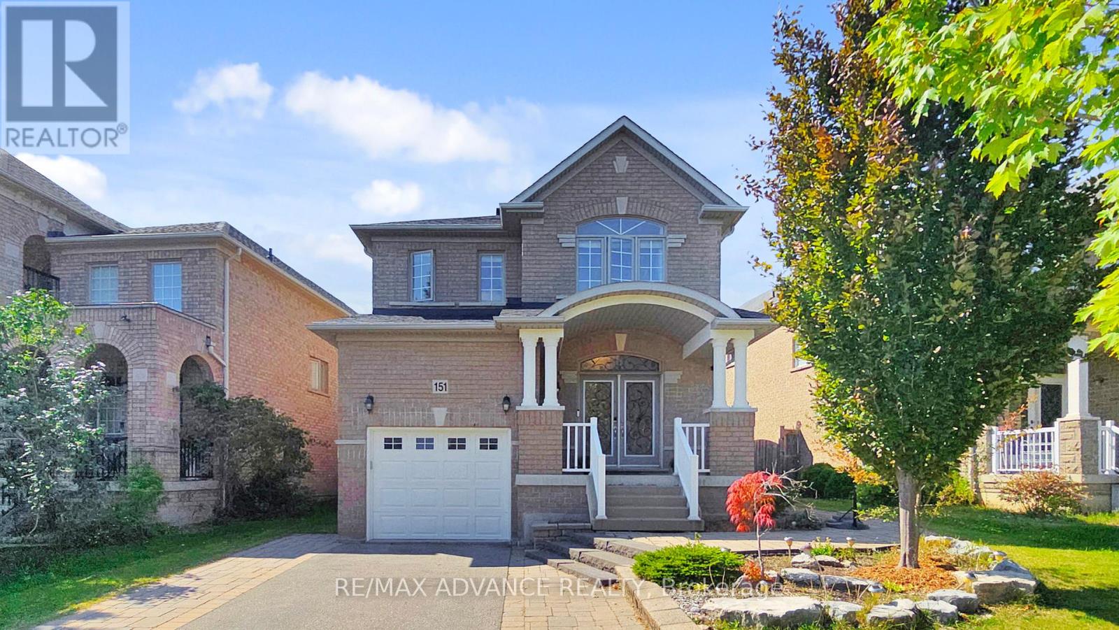 151 Laramie Cres, Vaughan, ON L6A 0R1
