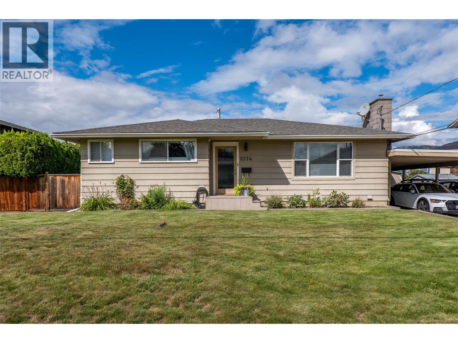1074 Nicolani Dr, Kamloops, BC V2B 5B5