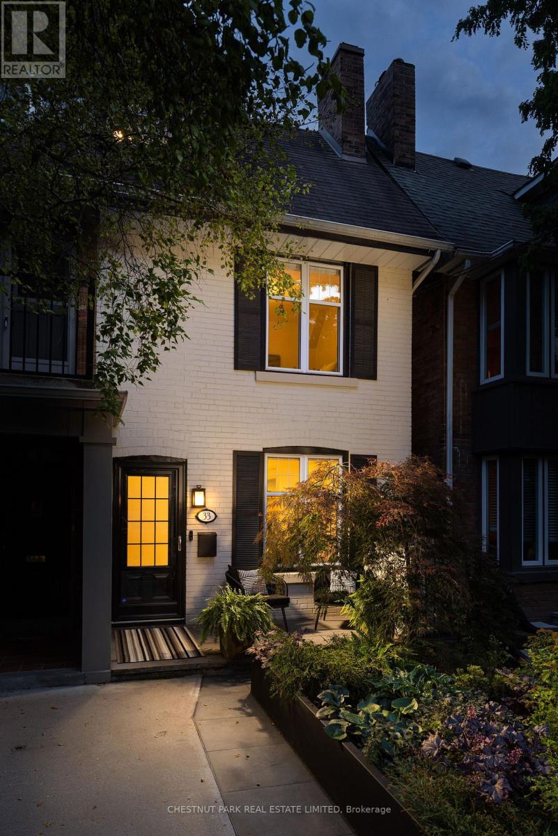 33 Tennis Cres, Toronto, ON M4K 1J4