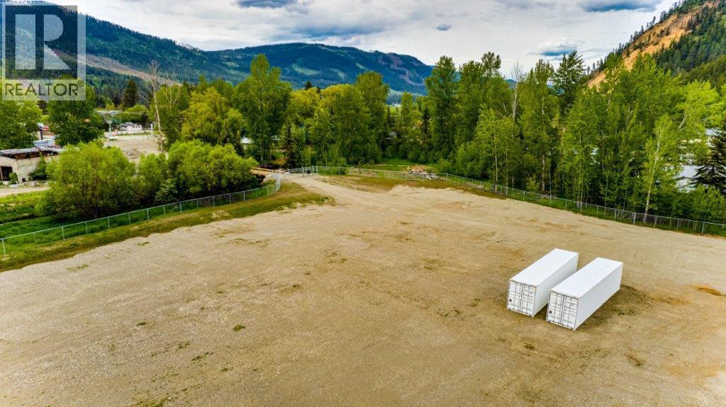 1788 Vernon St, Lumby, BC V0E 2G0