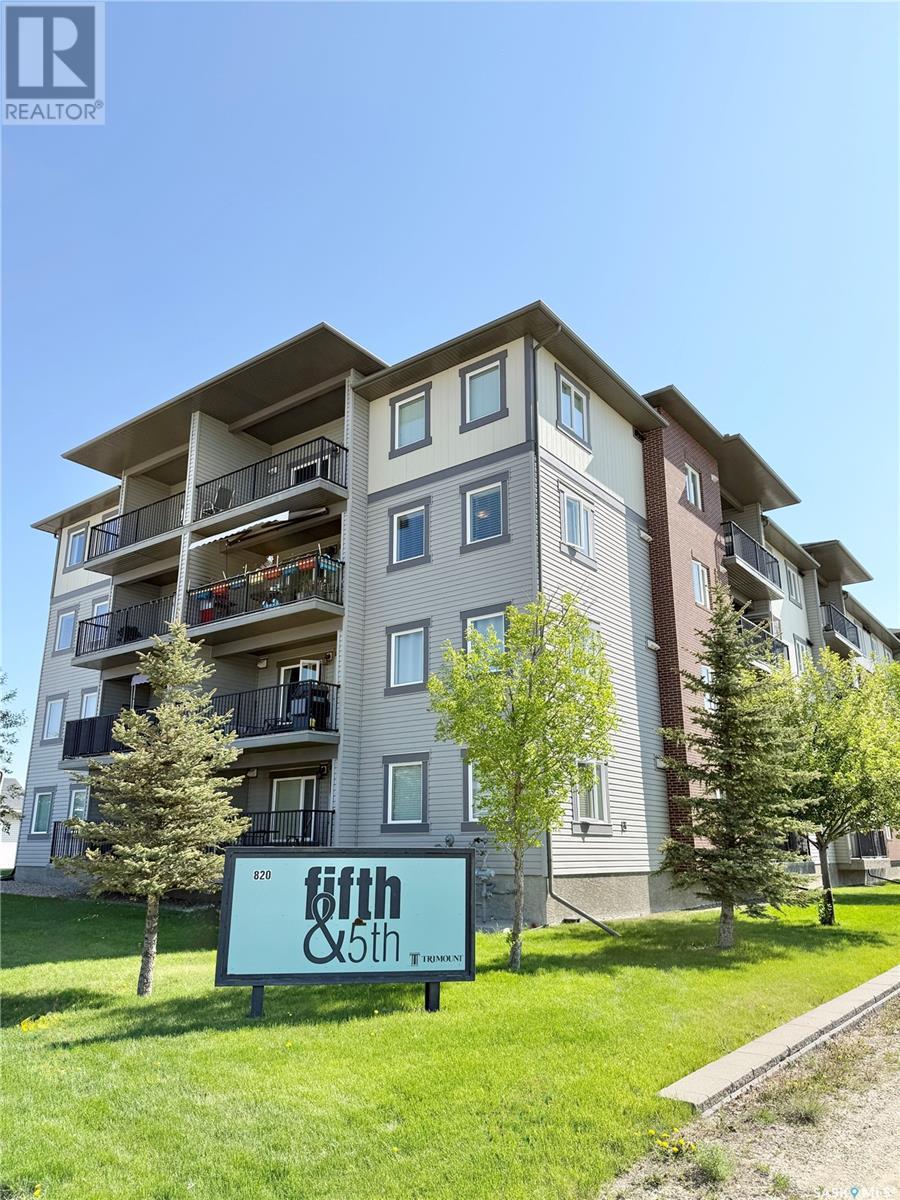 820 5th Street Ne Unit 302, Weyburn, SK S4H 2V2