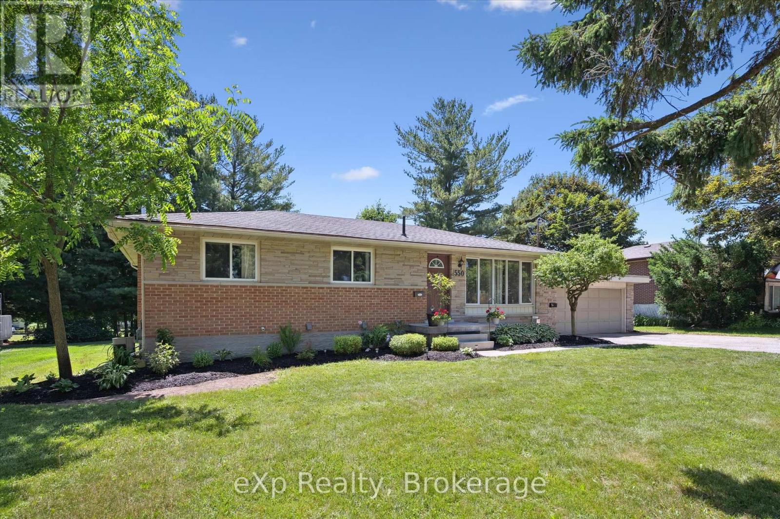 550 Elora St, Centre Wellington, ON N1M 1Y8