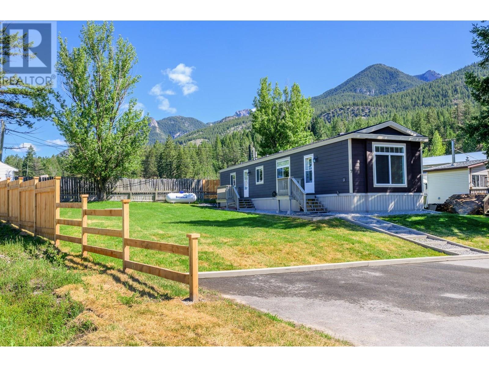 8614 Hwy 9395 Highway Unit 6, Dry Gulch, BC V0A 1M0