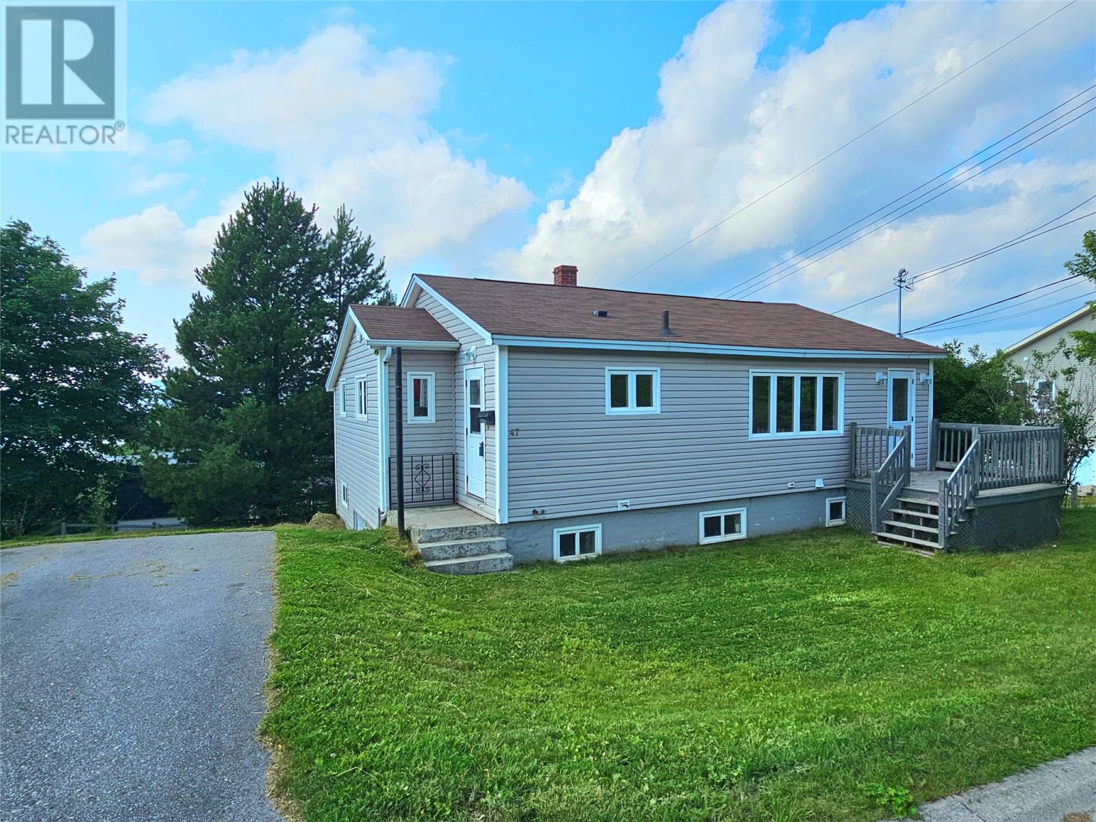 47 Quinton St, Corner Brook, NL A2H 1M7