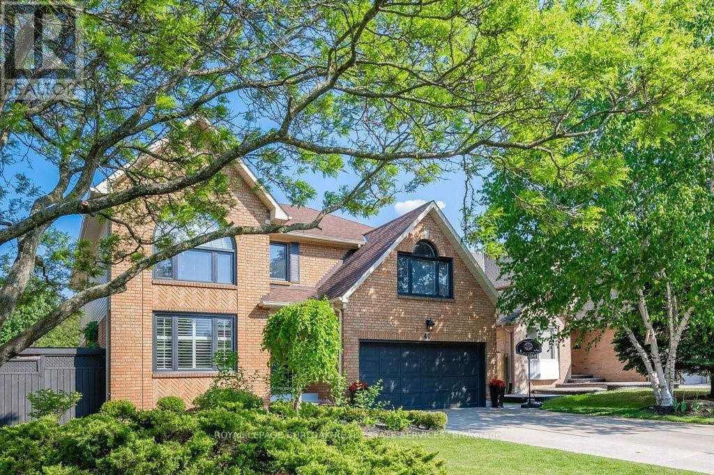 40 Springfield Blvd, Hamilton, ON L9K 1H8