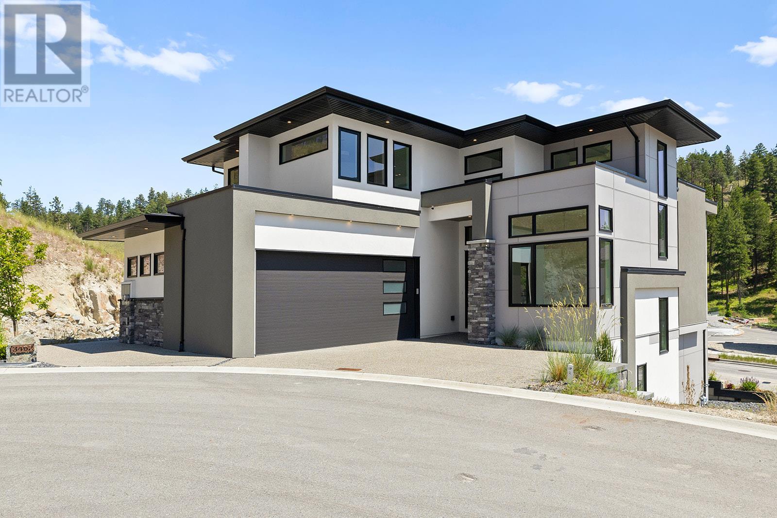 3462 Hilltown Close, Kelowna, BC V1V 0H4