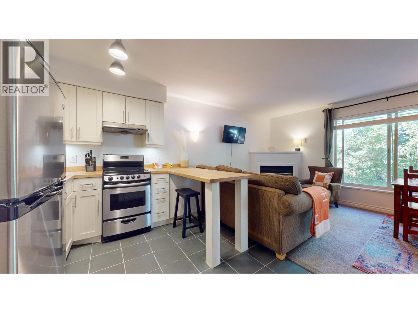 3070 Hillcrest Drive Unit 101, Whistler, BC V8E 0V1