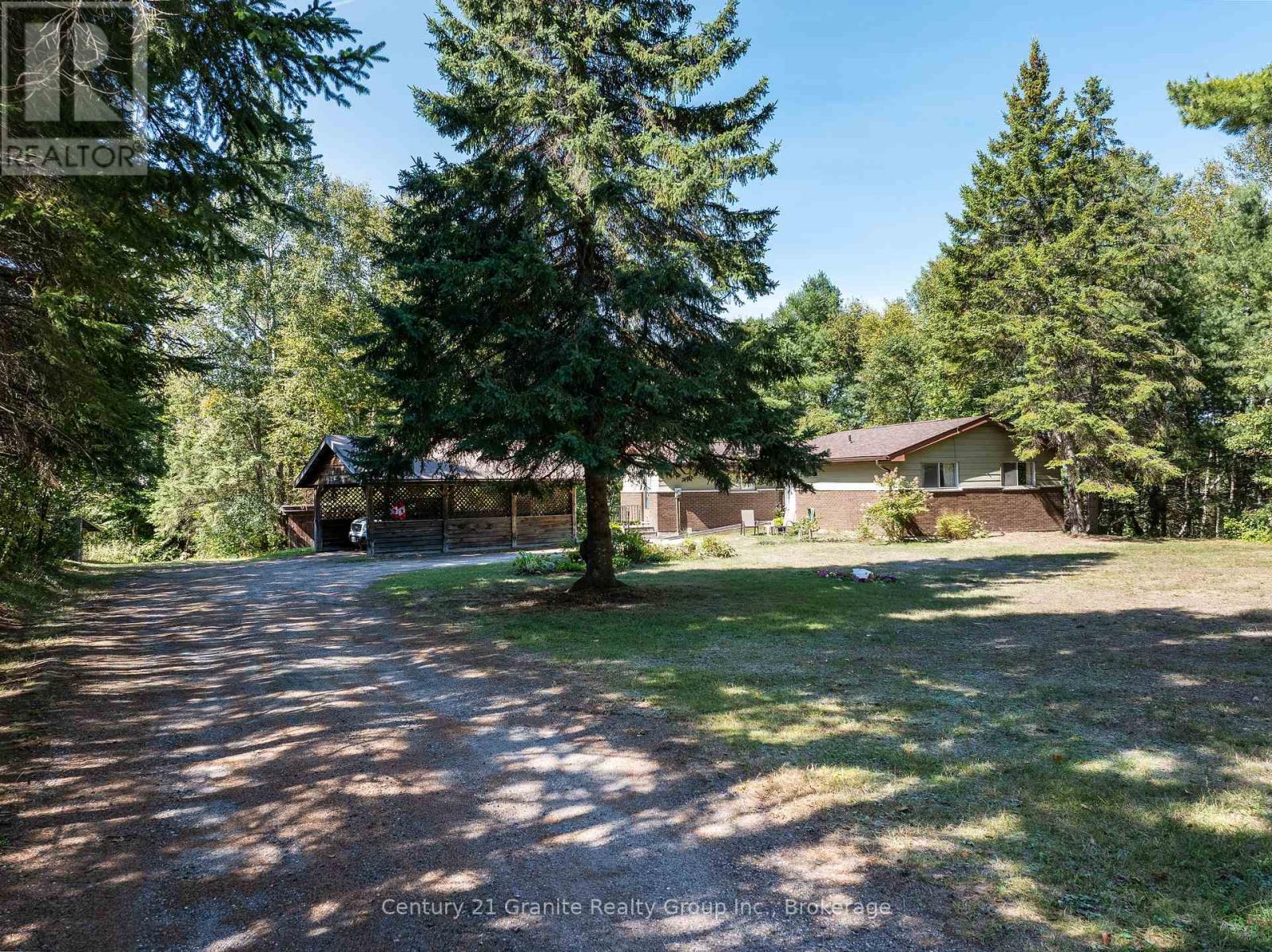 733 Bobcaygeon Rd, Minden Hills, ON K0M 2K0