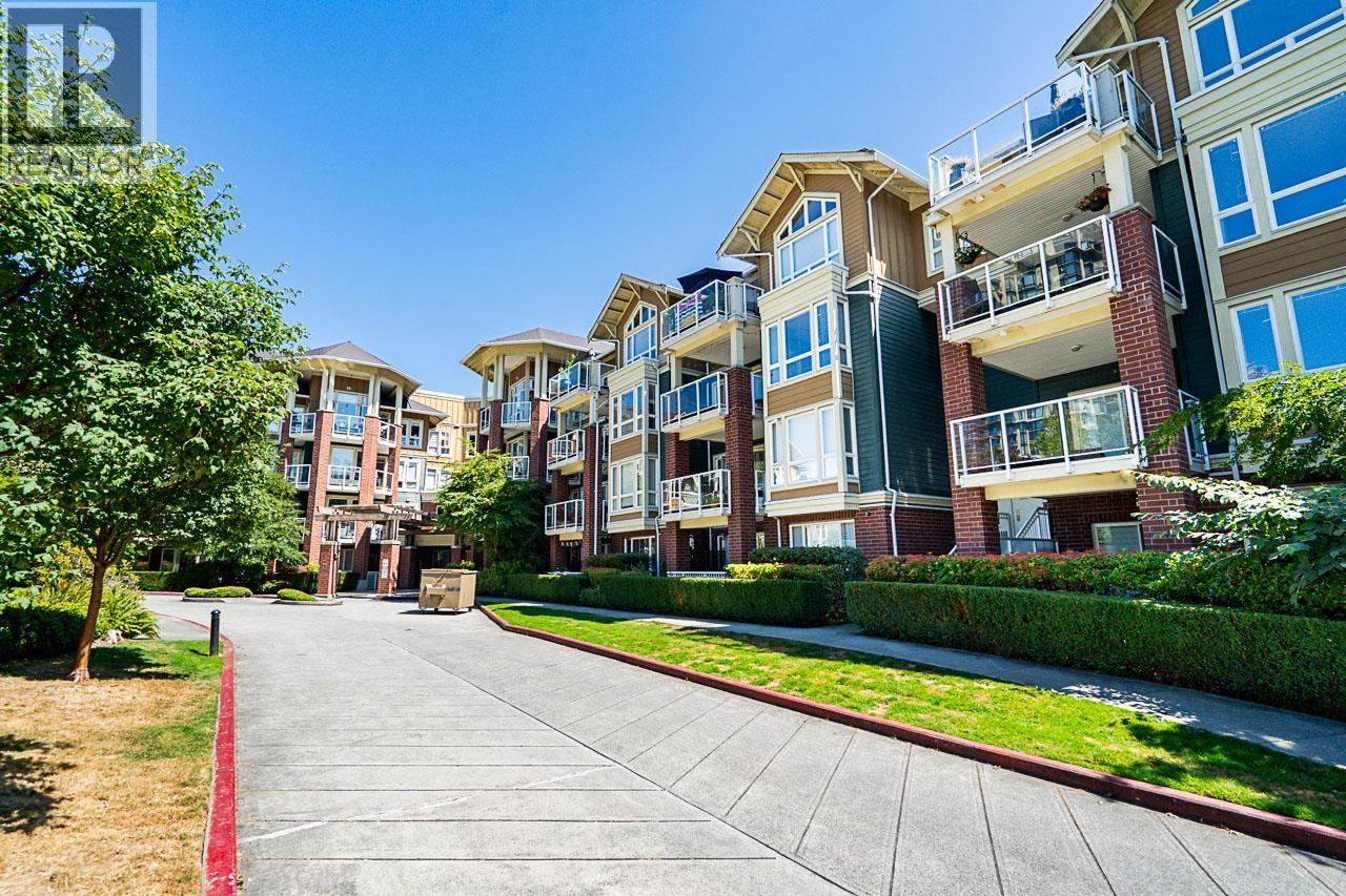 14 E Royal Avenue Unit 412, New Westminster, BC V3L 5W5