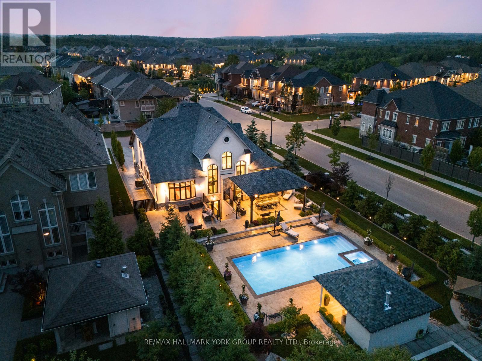 2 Tidnish Ct, King Nobleton, ON L7B 0A1