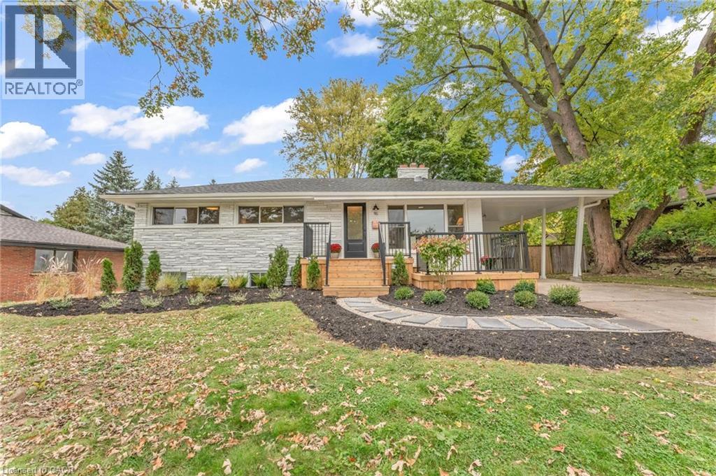 95 Seneca Dr, Hamilton, ON L9G 3B7