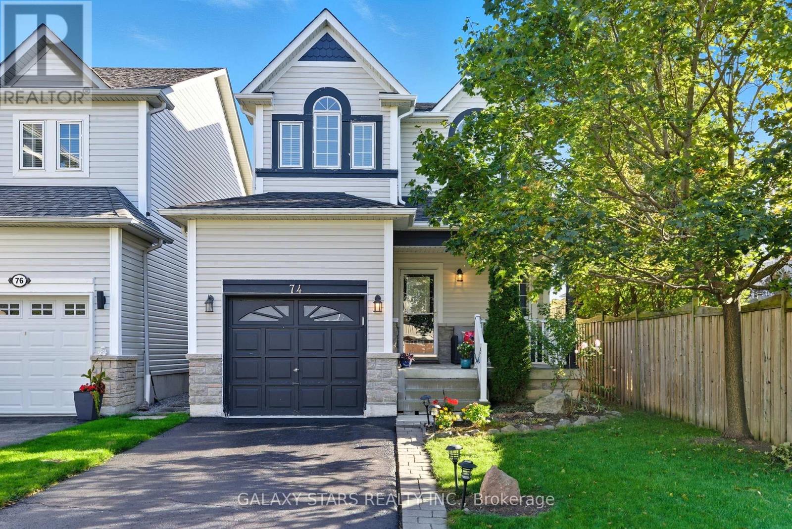 74 Northgrove Cres, Whitby, ON L1M 2M9