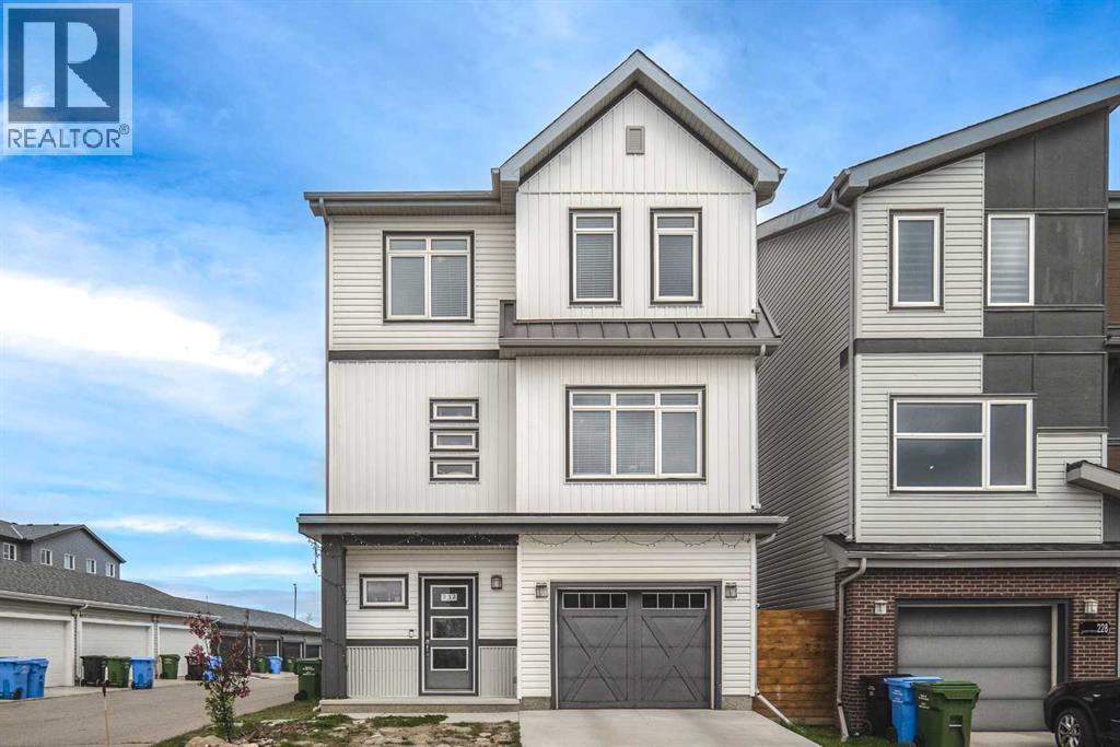 232 Lucas Mnr NW, Calgary, AB T3P 1H9