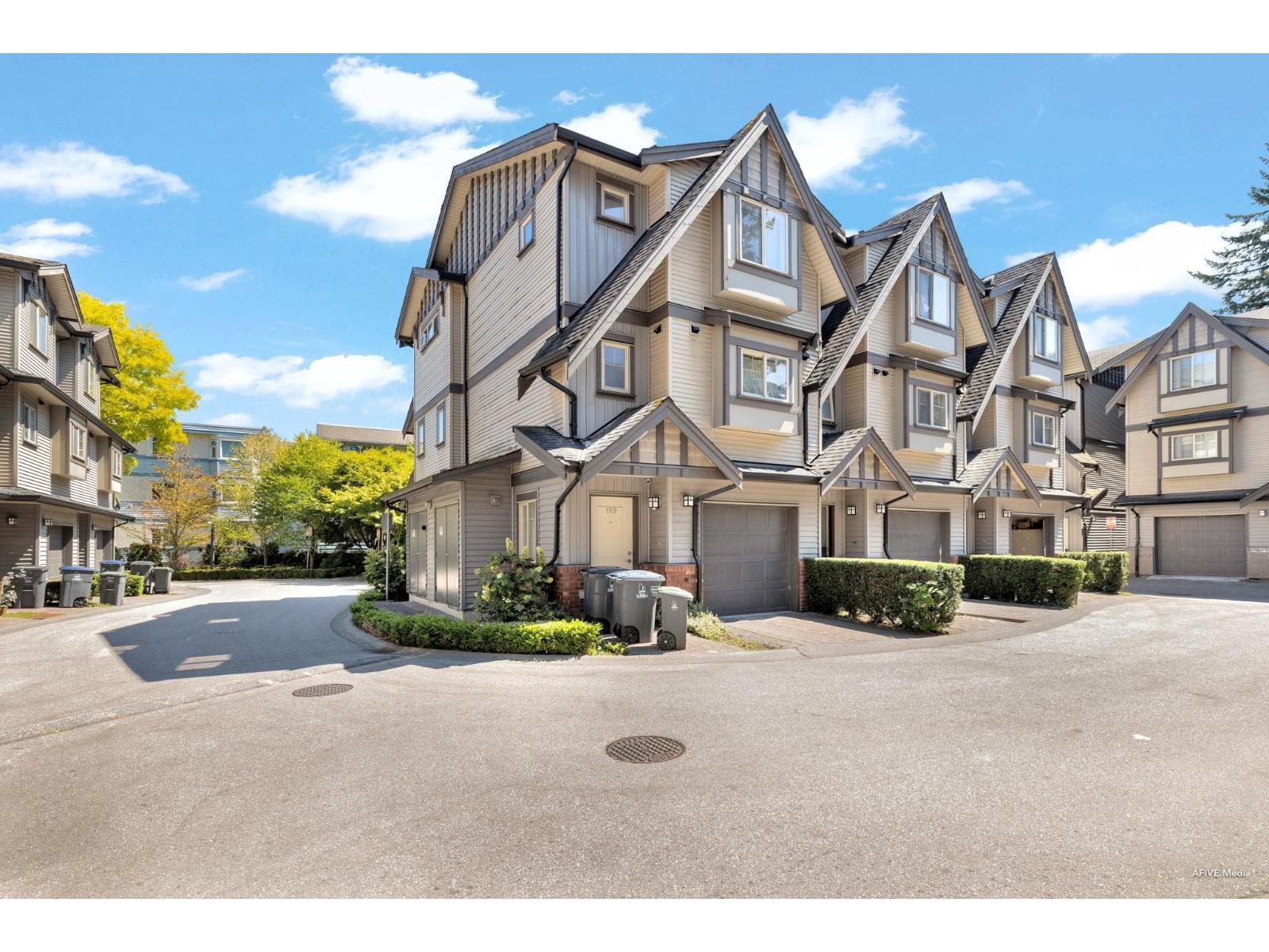 13368 72nd Avenue Unit 110, Surrey, BC V3W 2N6