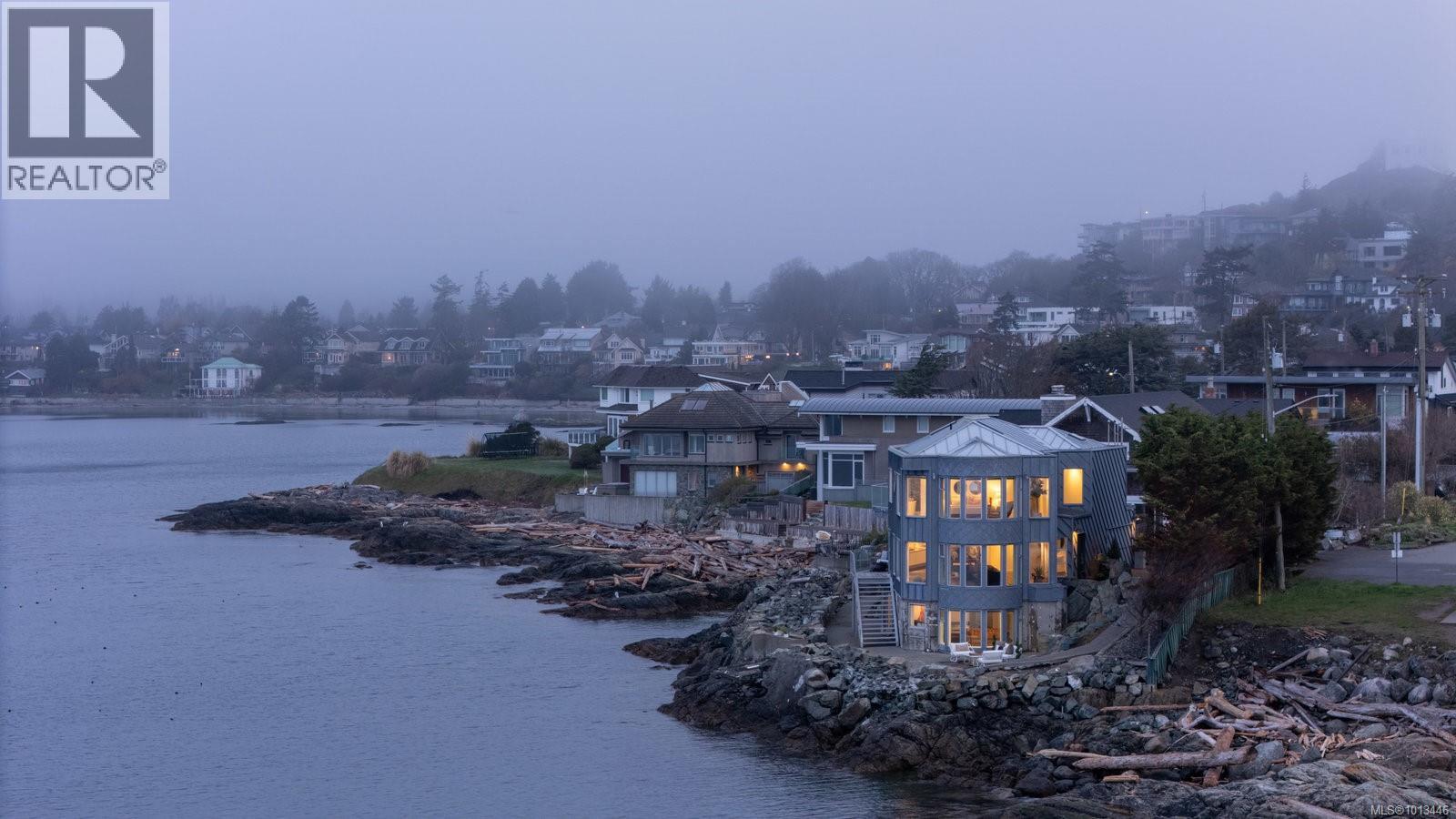2179 Crescent Rd, Oak Bay, BC V8S 2H4