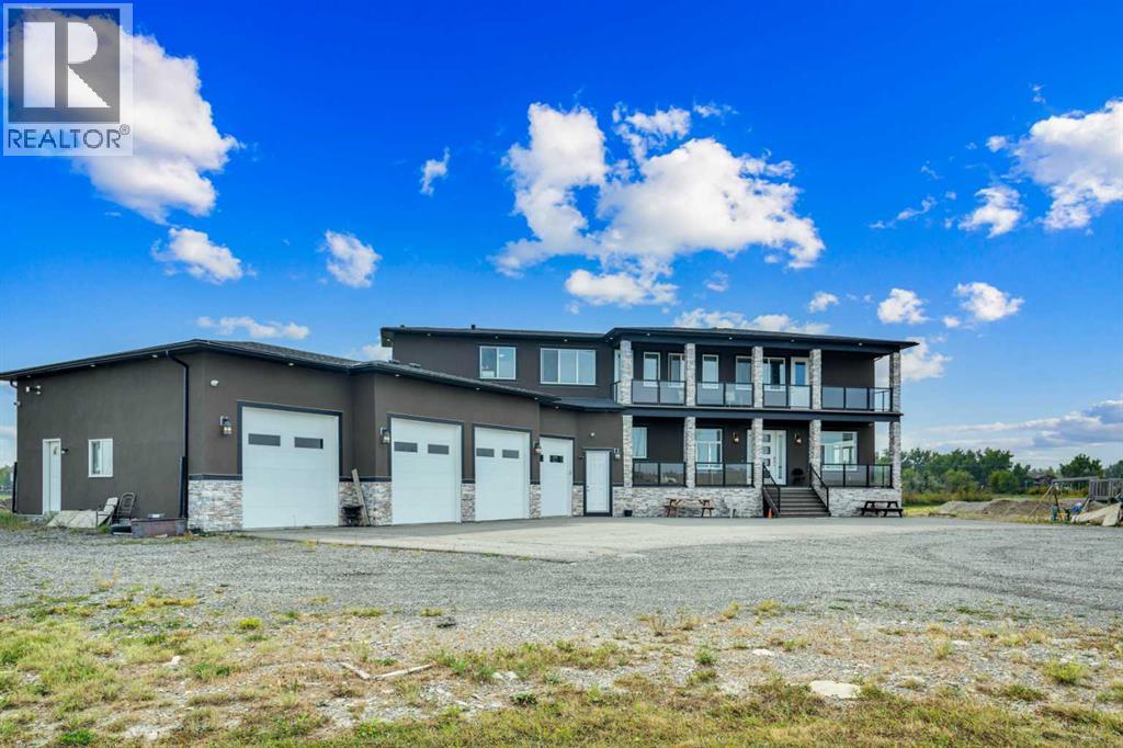 275113 Twp Rd 240, Calgary, AB T2P 2G7