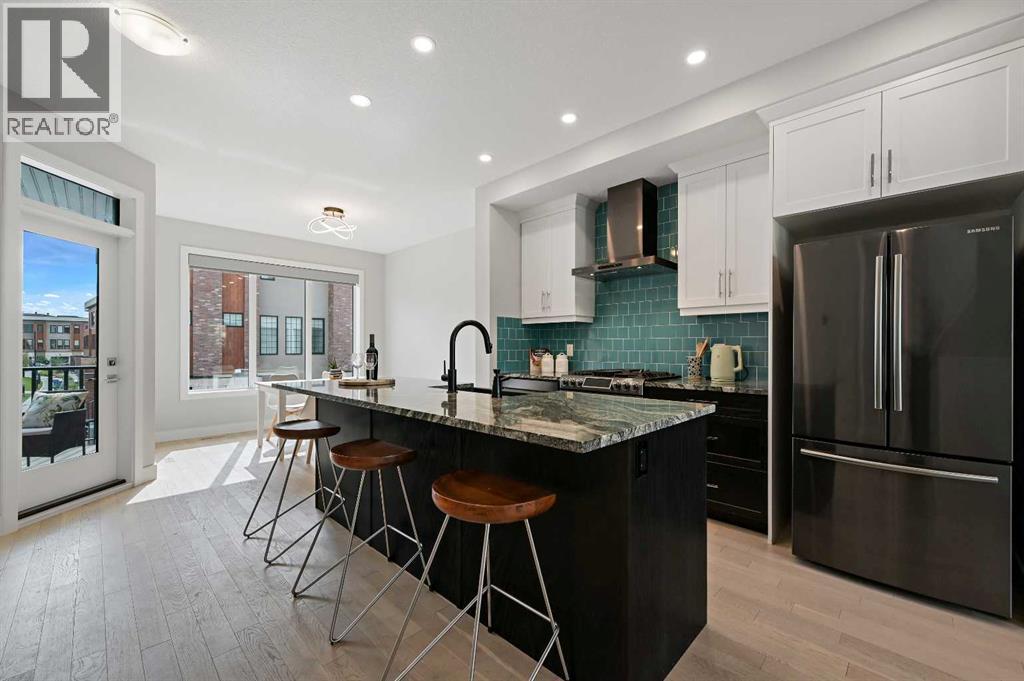 136 Greenbriar Way NW, Calgary, AB T3B 6J1