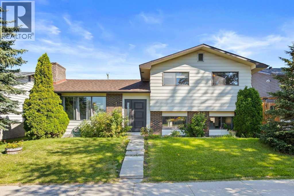 4724 Rundlehorn Dr NE, Calgary, AB T1Y 2N4