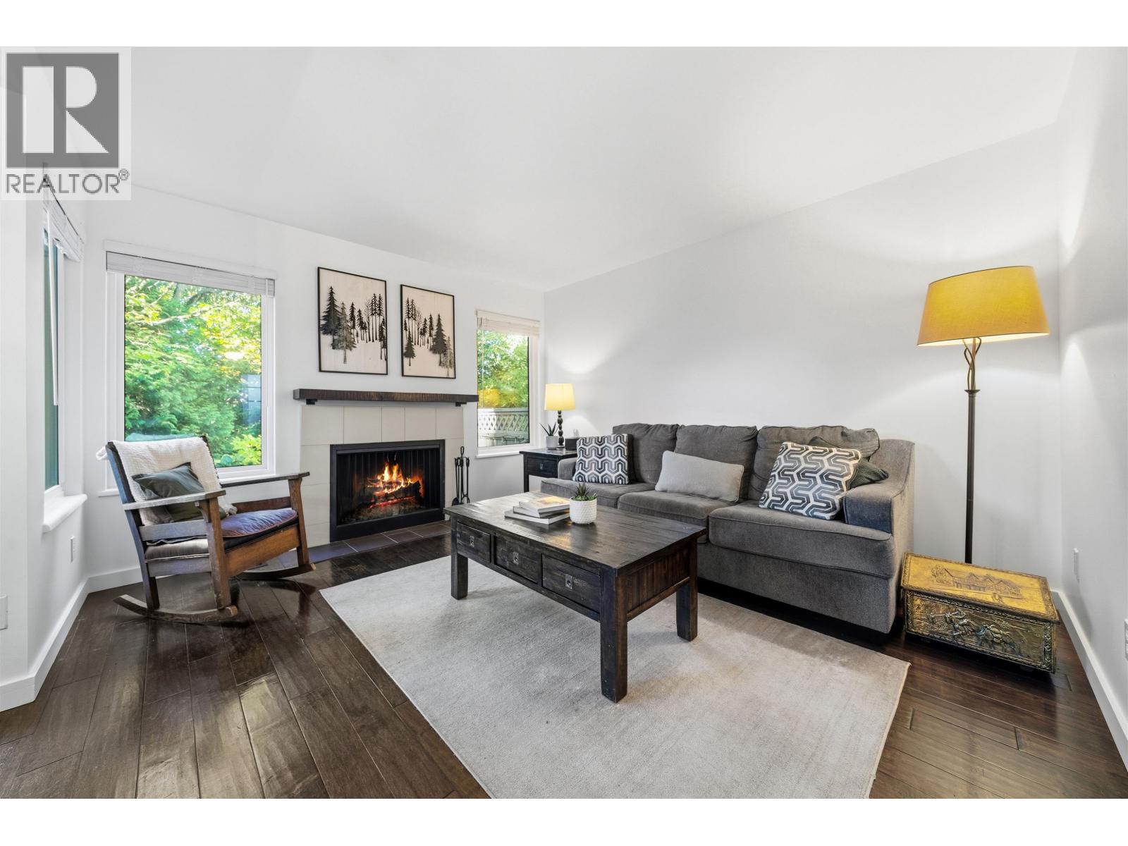 4742 Laurelwood Pl, Burnaby, BC V5G 4B2