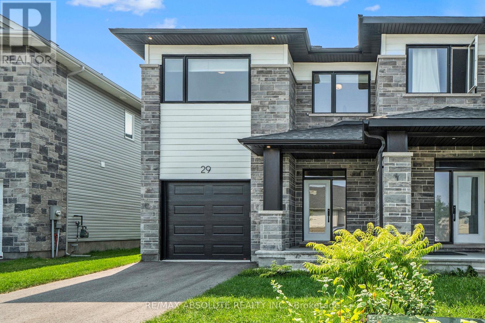 29 Mac Beattie Dr S, Arnprior, ON K7S 0J3