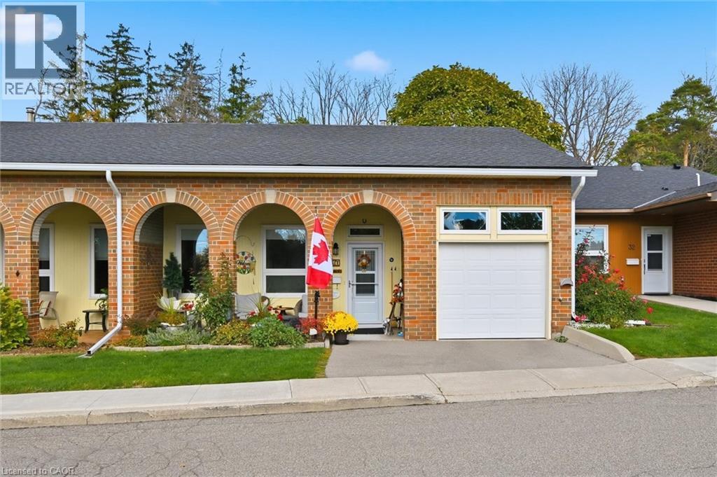 34 Cardinal Mindszenty Blvd, Hamilton, ON L9B 2M3
