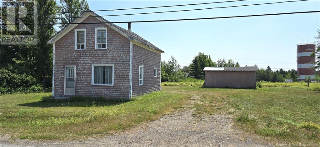 620 Rue De Leglise, Tracadie, NB E1X 1B1