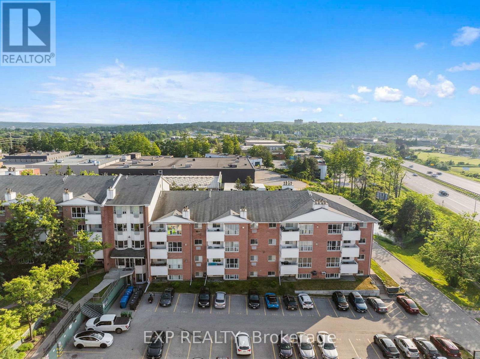 202 120 Bell Farm Rd, Barrie, ON L4M 6J2