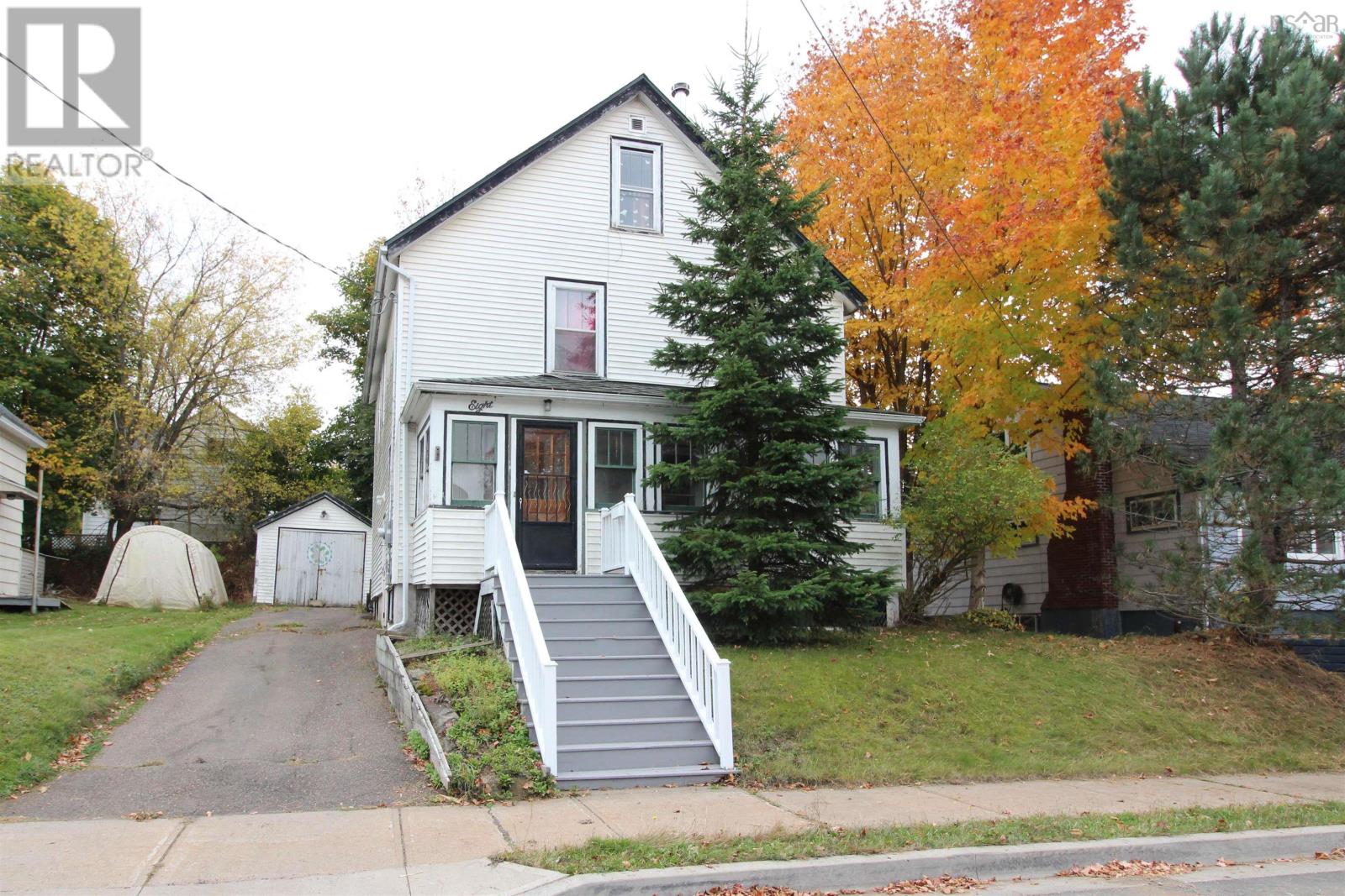 8 Belgrave Ter, Truro, NS B2N 2G4