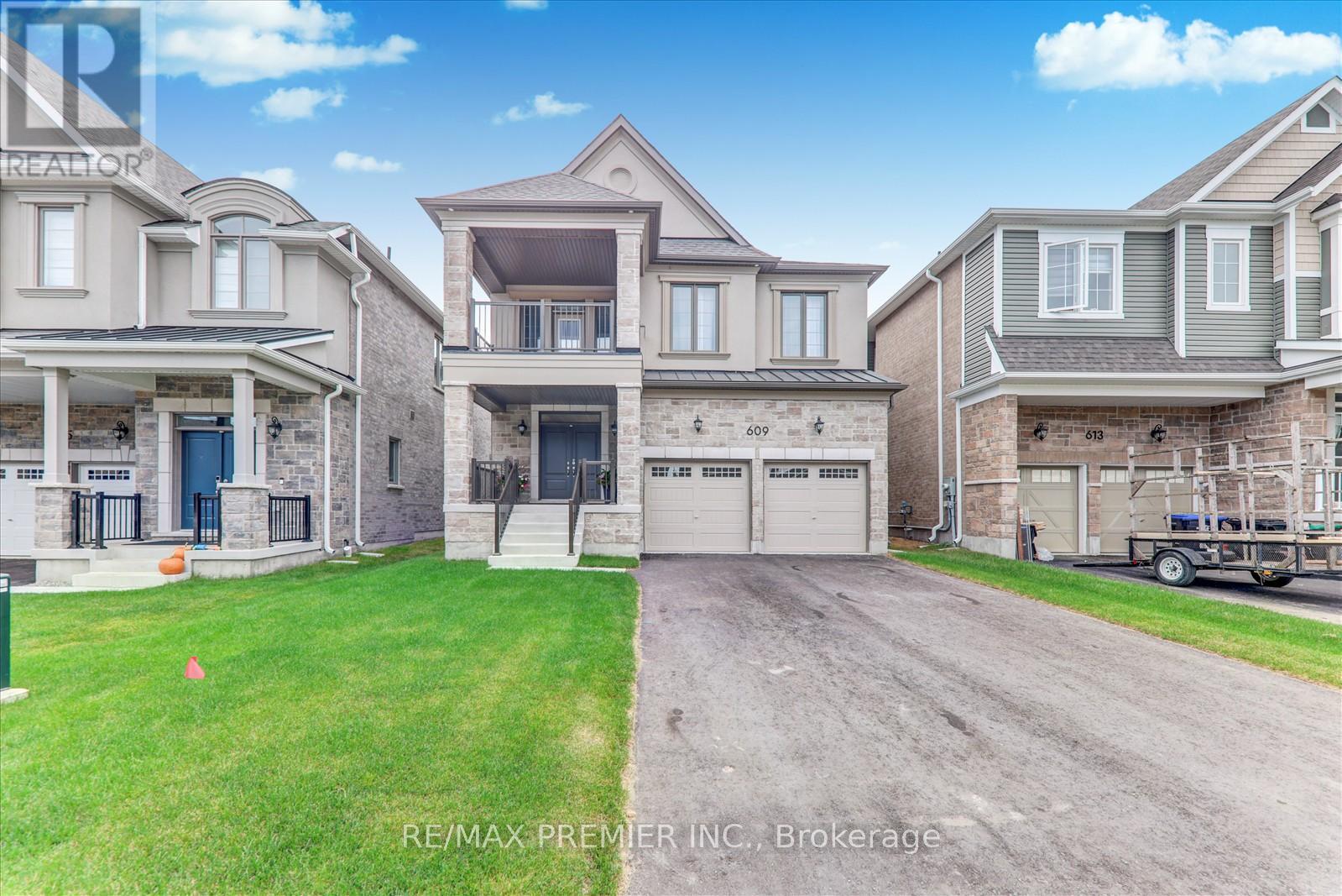 609 Mika St, Innisfil, ON L9S 0S2