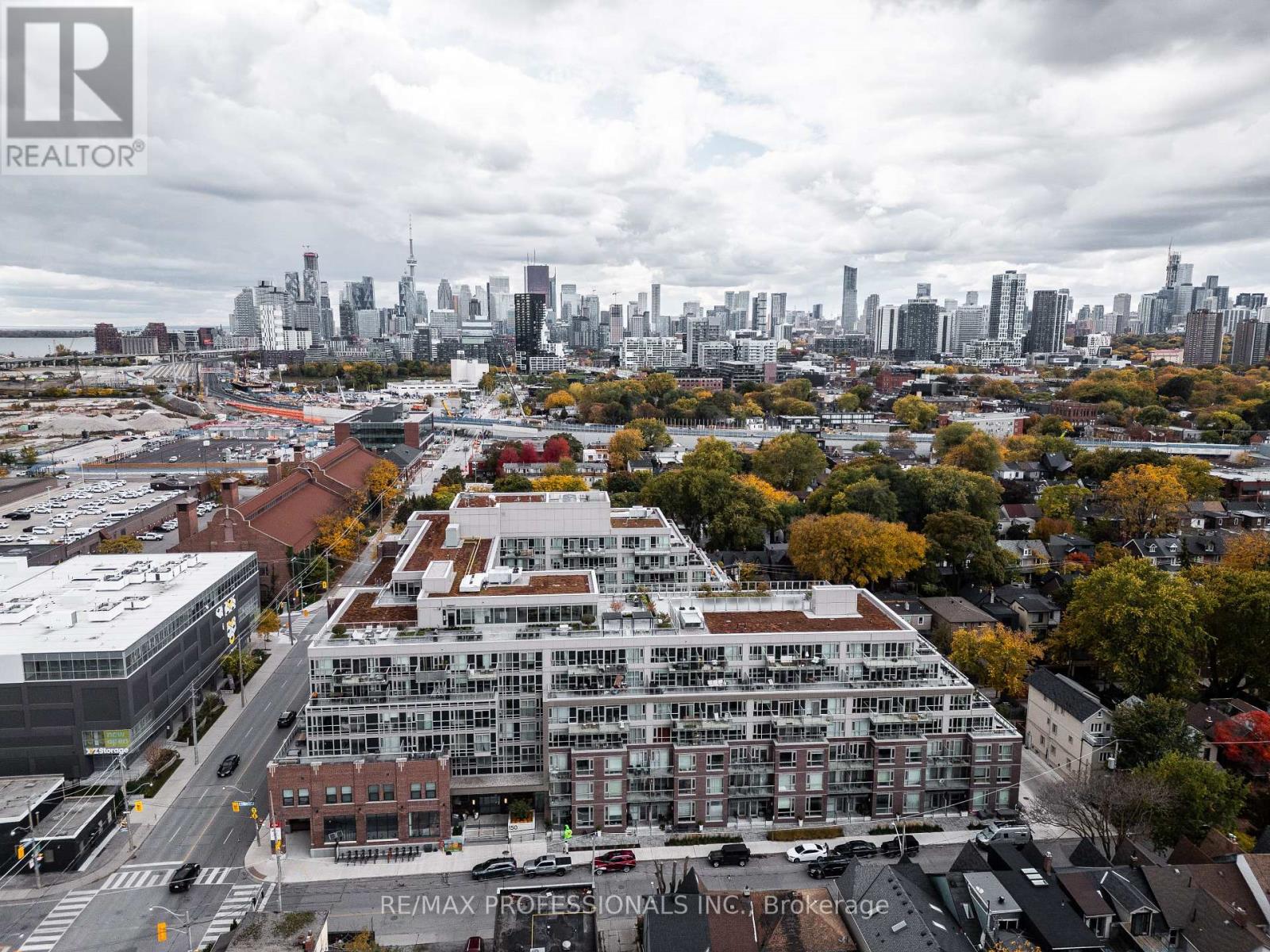 311 150 Logan Ave, Toronto, ON M4M 0E4