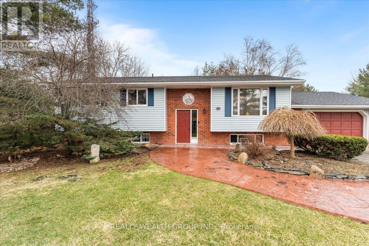 72 Halloway Rd, Quinte West, ON K0K 3E0