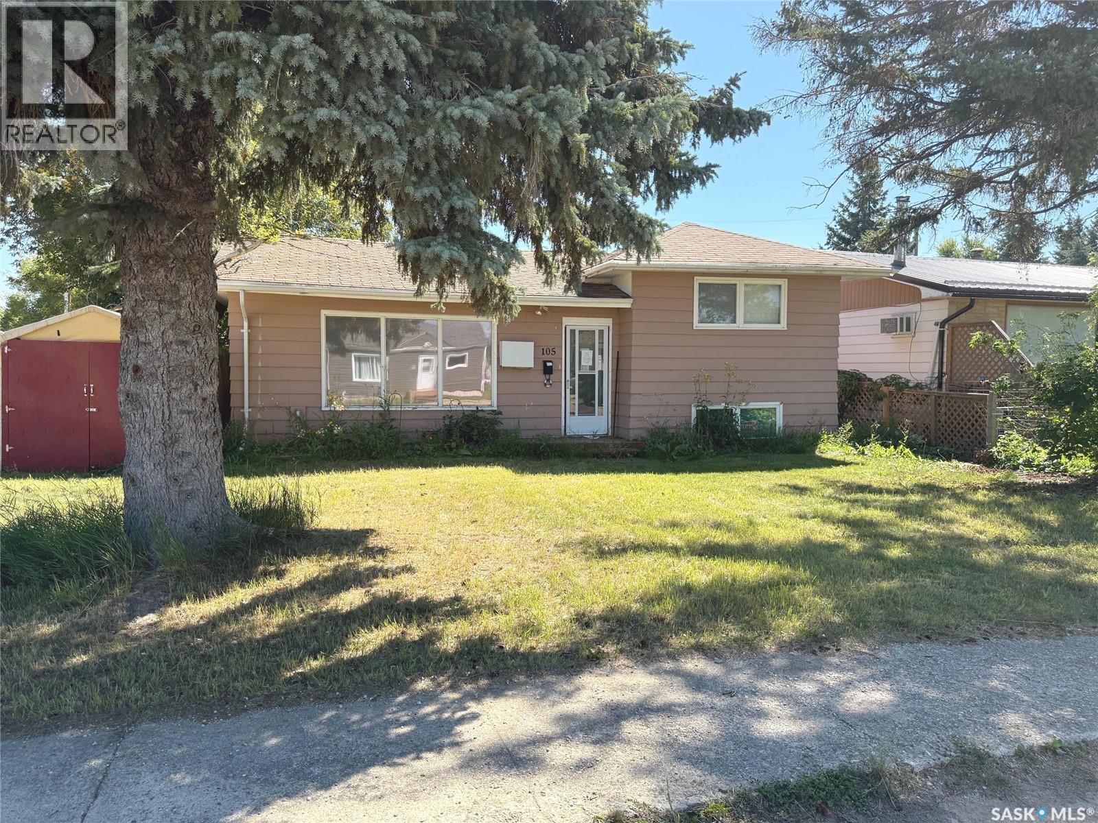 105 Watson St, Lipton, SK S0G 0C5