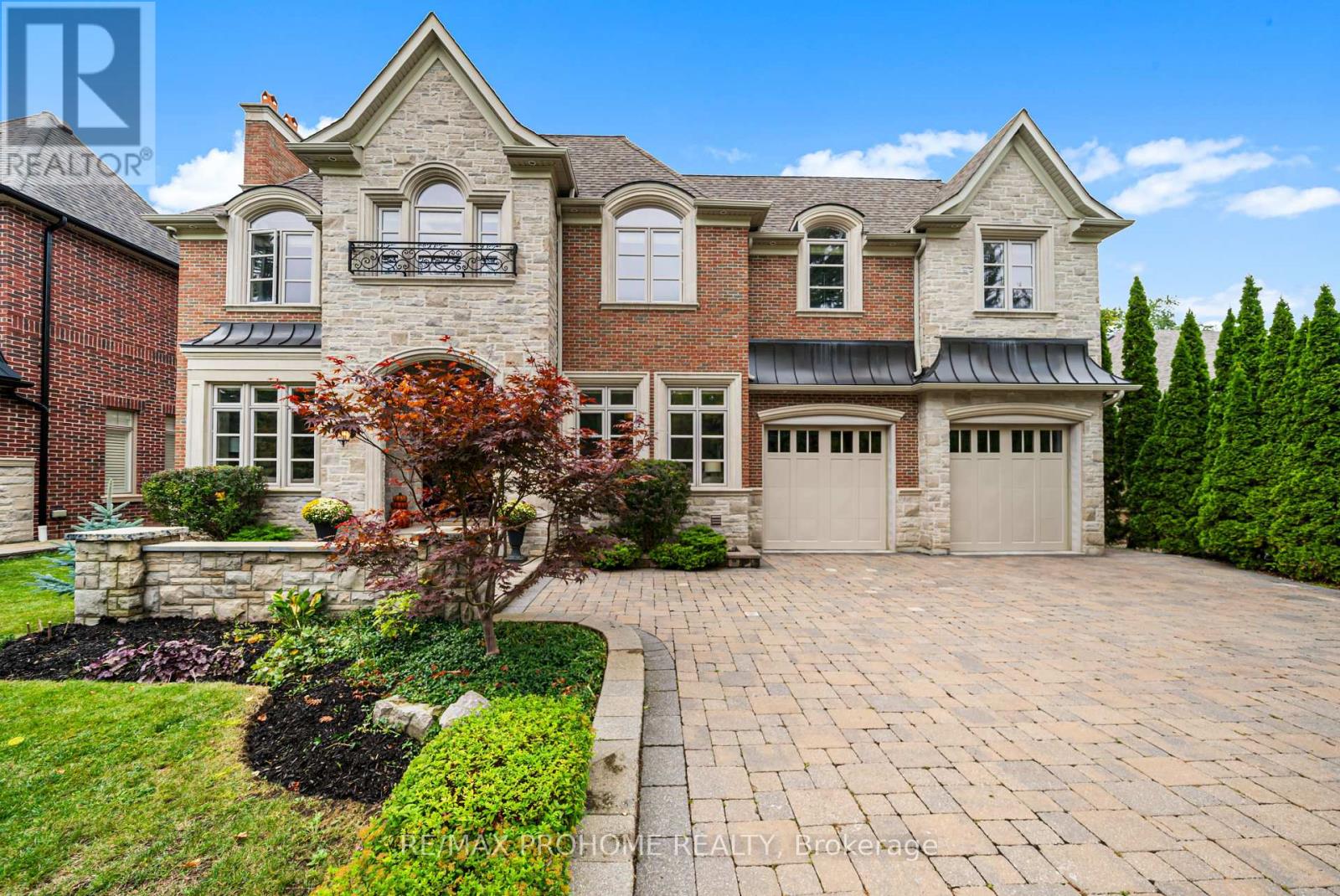 38 Park Cres, Richmond Hill, ON L4E 3J4