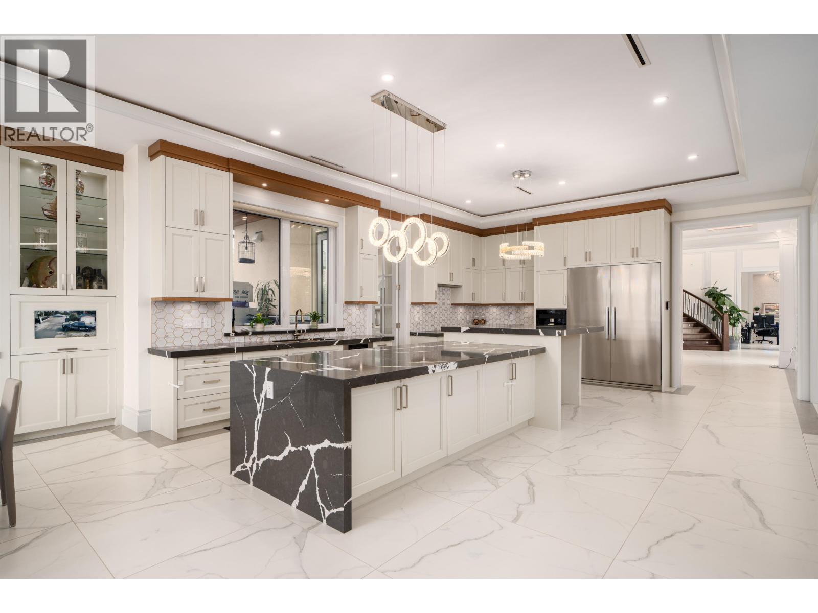10111 No 6 Rd, Richmond, BC V6W 1E6