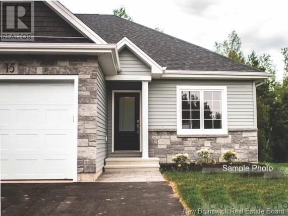 25 Leavery St, Fredericton, NB E3G 5V6