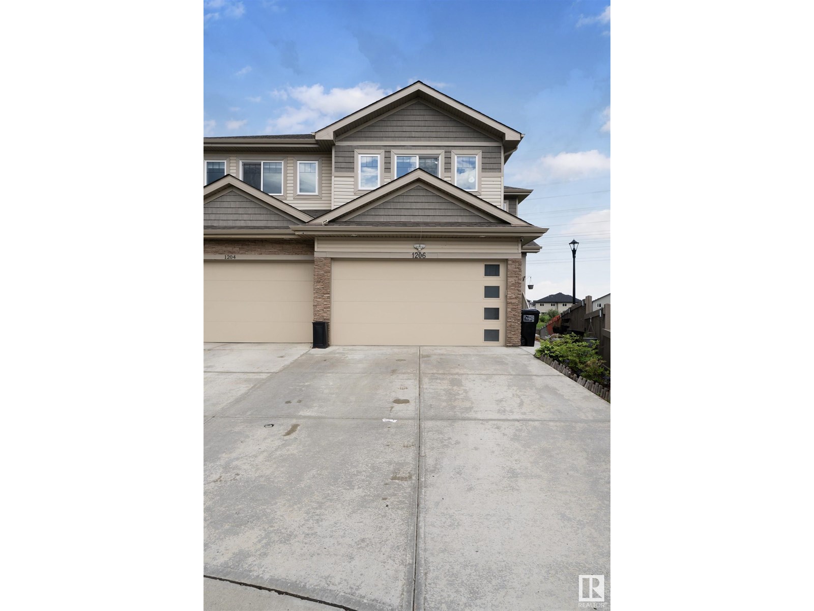 27 St Nw Unit 1206, Edmonton, AB T6T 2J3