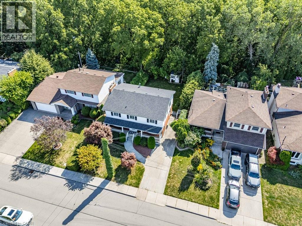 176 Montmorency Dr, Hamilton, ON L8K 6K6