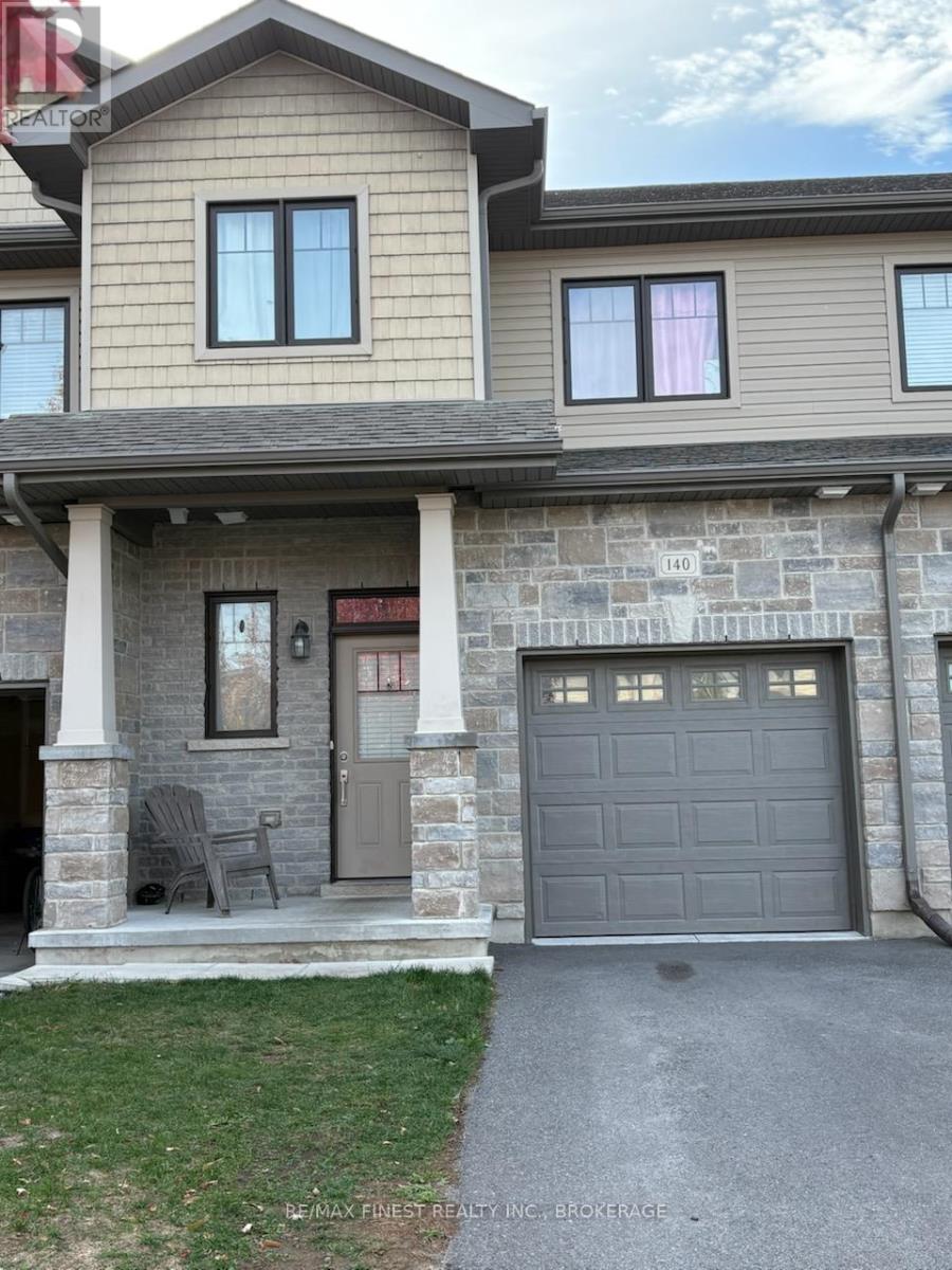 140 Simurda Ct, Loyalist Amherstview, ON K7N 0A8