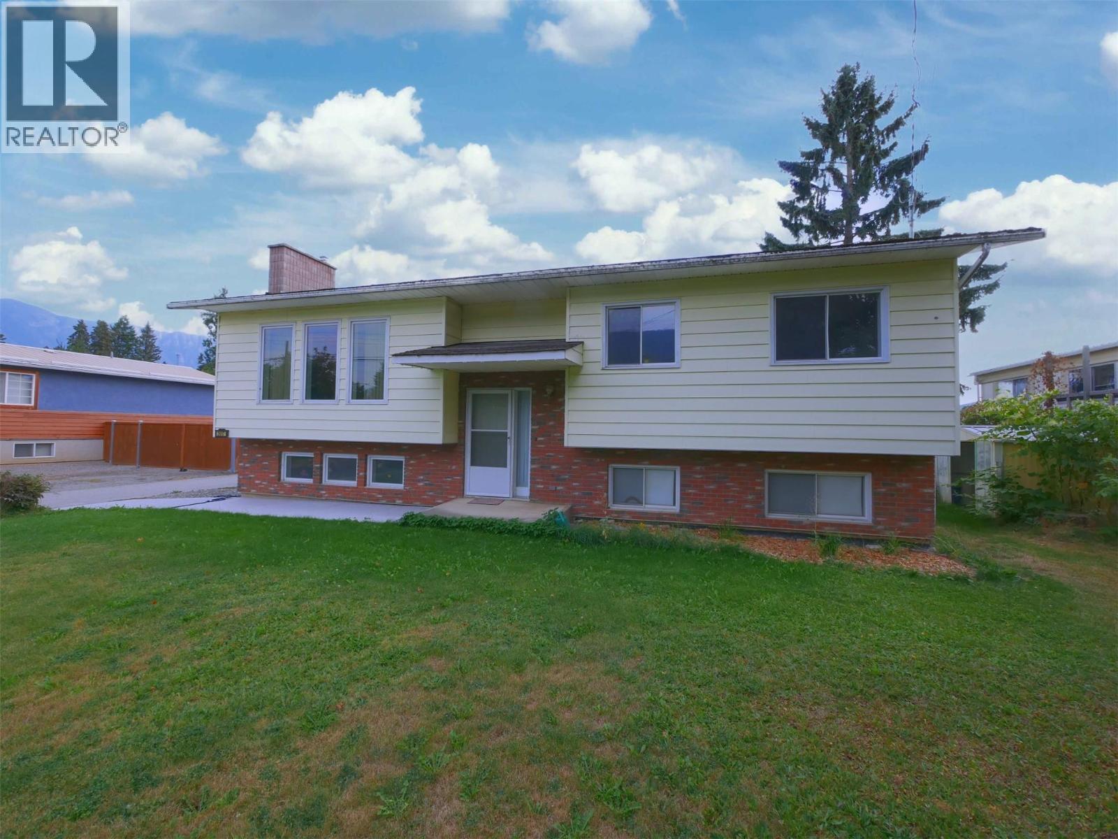 2617 Erickson Rd, Creston, BC V0B 1G1